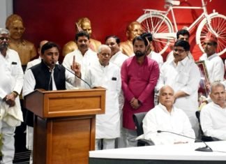 अखिलेश ने कहा की देश की आजादी के मायने बदलना चाहती है भाजपा आजादी के मायने बदलना