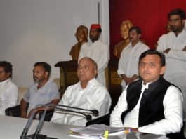 अखिलेश का योगी सरकार पर तंज, कुत्तों से बच्चों को नहीं बचा पा रही एनकाउंटर वाली सरकार एनकाउंटर वाली सरकार