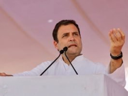 CBI रिश्वत लेने के मामले में फंसे अधिकारी को राहुल ने बताया मोदी का चहेता सीबीआइ