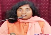 भाजपा सांसद ने कहा, दलितों के घर भोजन की नौटंकी छोड़ नौकरी और दूसरे अधिकार दे बीजेपी सरकार सावित्री बाई फुले