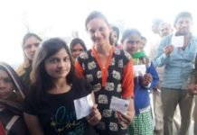 लोकसभा की चार, विधानसभा की दस सीटों पर हुआ मतदान, EVM-VVPAT मशीनें खराब, विपक्ष ने लगाए आरोप लोकसभा की चार, विधानसभा