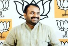 भाजपा का पलटवार बंगले में तोड़फोड़ के बाद अखिलेश गलती छिपाने के लिए कर रहे ढोंग नाव की सवारी