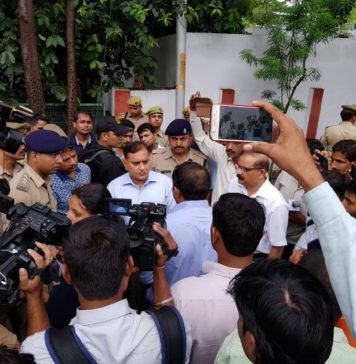 राजभवन के पास हत्या कर लूट