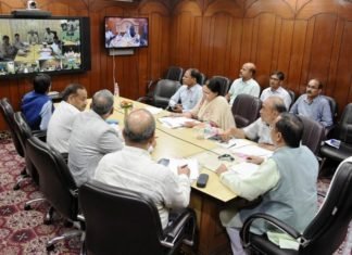 जानें LU बवाल के बाद डिप्टी सीएम ने कुलपतियों और अधिकारियों के साथ बैठक कर दिए कौन से निर्देश यूपी के विश्वविद्यालय