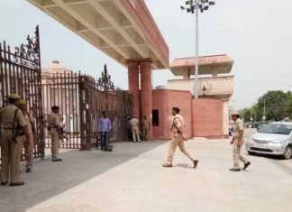 सोती रही पुलिस