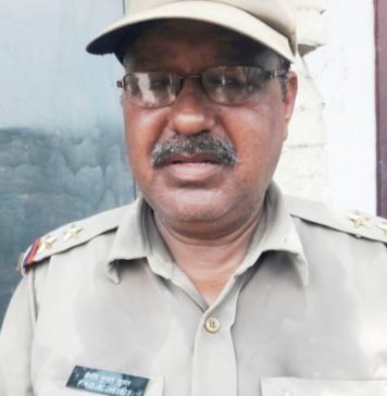 पुलिस से पिस्टल लूट