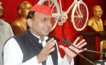 अखिलेश यादव