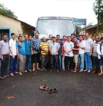 महाराष्ट्र: खाई में गिरी टूर पर निकली कॉलेज बस, 33 शव बरामद खाई में गिरी बस