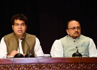 योगी की कैबिनेट: परिवहन निगमकर्मी को मिलेगा सातवां वेतनमान, इन 15 फैसलों पर लगी मुहर यूपी कैबिनेट मीटिंग