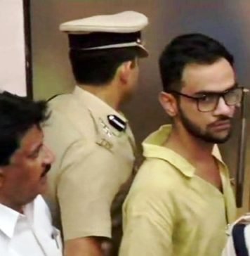 JNU छात्र उमर खालिद पर दिल्ली कॉस्टीट्यूशन क्लब के बाहर चली गोली छात्र उमर खालिद