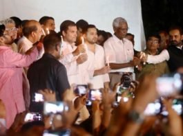 जंतर-मंतर पर विपक्ष