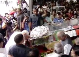 करुणानिधि की समाधी