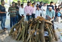 विवेक तिवारी का अंतिम संस्कार