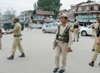 J-K: अनंतनाग में पुलिस पिकेट पर हमला, लश्कर का आतंकी ढेर, सिपाही घायल ग्रेनेड से हमला
