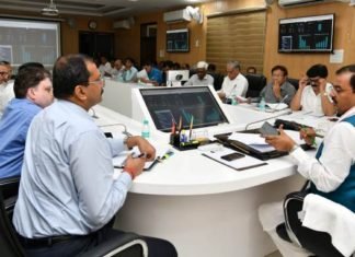 बरसात से खराब हुई सड़कें