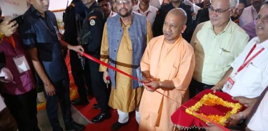 लखनऊ मेट्रो के एक साल पूरे होने पर योगी ने यात्रियों को मेट्रो एप लॉन्च कर दिया तोहफा मेट्रो एप लॉन्च