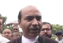 फंसे केजरीवाल