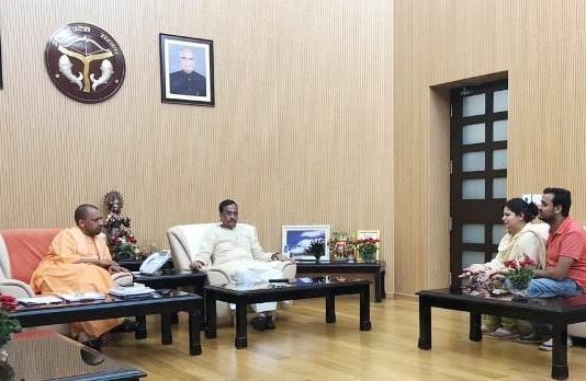 सीएम से मिलकर बोलीं विवेक तिवारी की पत्नी भरोसा हुआ मजबूत कल्पना तिवारी