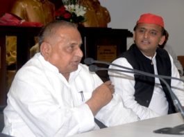 अखिलेश के समर्थन में मुलायम