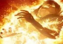 आगरा: स्कूल से लौट रही किशोरी को जलाने की घटना का राज्य महिला आयोग ने लिया स्वतः संज्ञान छात्रा को जलाया