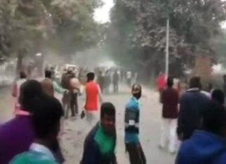 गाजीपुर: कांस्टेबल मौत के मामले में 32 लोगों पर नामजद FIR, मृतक के बेटे ने पुलिस सुरक्षा पर उठाए सवाल कांस्टेबल मौत