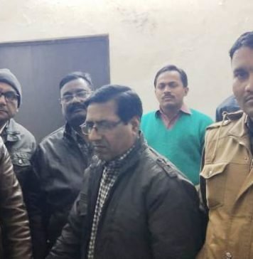 भ्रष्टाचार के लिए चर्चित LDA का बाबू घूस लेते हुए चढ़ा एंटी करप्शन की टीम के हत्थे एलडीए में भ्रष्टाचार