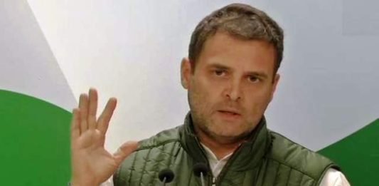 किसानों के खिलाफ जवान