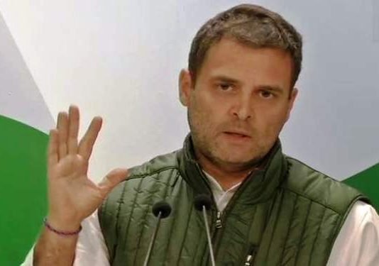 किसानों के खिलाफ जवान