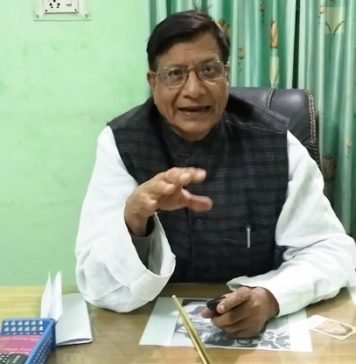 IAS, IPS अफसर व मंत्रियों को झाड़ू पकड़ाने वाले प्रधानमंत्री ने देश को दिया धोखा: RLD सर्वदलीय बैठक