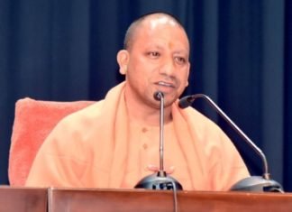 मदरसों के टॉपर्स छात्रों के लिए भाजपा सरकार का ऐलान, दिए जाएंगे पांच-पांच हजार रुपए योगी आदित्यनाथ का पलटवार