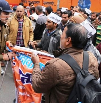 #68500: भर्ती के लिए अभ्यर्थियों ने विधानसभा के पास किया प्रदर्शन, पुलिस ने बल प्रयोग कर खदेड़ा, रोष सहायक शिक्षक