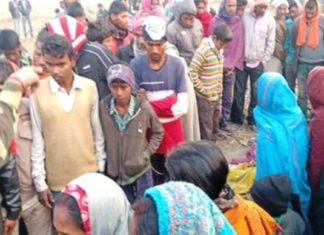 तेज रफ्तार ट्रक