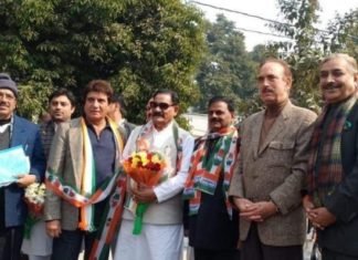 भाजपा के पूर्व विधायक सहित बसपा और सपा के नेता कांग्रेस में हुए शामिल मेजर जेपी सिंह