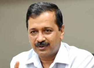 सवर्णों के आरक्षण पर मोदी सरकार का साथ देगें केजरीवाल, राजनीतिक बयानबाजी तेज, जानें किसने क्या कहा सवर्णों के आरक्षण