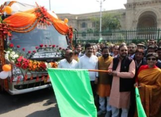 इलेक्ट्रिक बसें