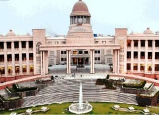 गर्भ गिराने की अनुमति