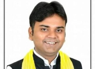 प्रवक्‍ता पीयूष मिश्र