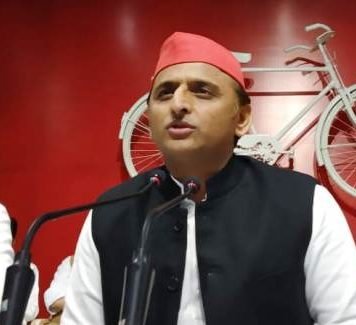 अखिलेश यादव