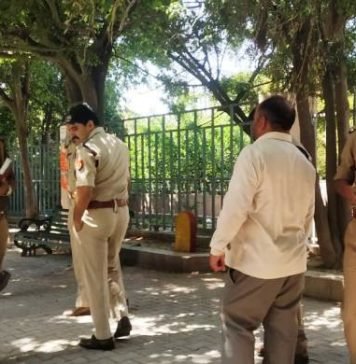 हत्या के बाद कृष्णानगर में बैग में मिली महिला की टुकड़ों में लाश, सहमें लोग टुकड़ों में लाश