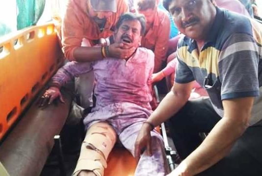 यूपी में भाजपा विधायक को मारी गोली, भर्ती, खनन माफियाओं पर संदेह, गनर सस्पेंड विधायक को गोली