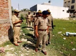 अब पारा में मिला महिला का धड़, ठिकाने लगाने के लिए शव केे टुकड़ें किए जाने की आशंका, सौ से ज्यादा पुलिसकर्मी कर रहे निर्मम हत्यारे की तलाश महिला का धड़