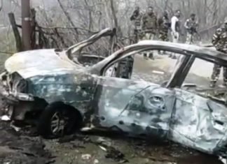 श्रीनगर-जम्मू हाइवे पर कार में ब्लास्ट, बाल-बाल बचा CRPF का काफिला श्रीनगर-जम्मू
