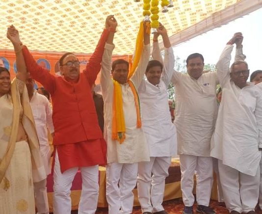 अब अखिलेश-मुलायम नहीं भाजपा का गढ़ है इटावा: महेंद्र पांडेय इटावा
