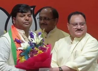 निषाद पार्टी के नेता प्रवीण कुमार ने थामा भाजपा का दामन निषाद पार्टी