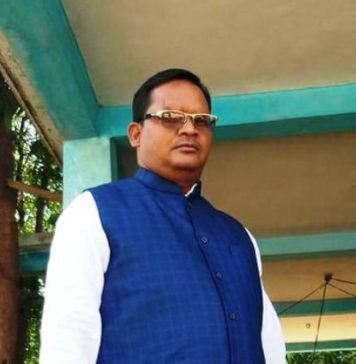 सपा नेता का अपहरण कर नक्सलियों ने की हत्या, सड़क पर फेंका शव अपहरण