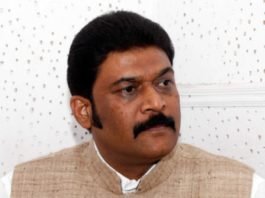 कर्नाटक में कांग्रेस को झटका, MLA आनंद सिंह ने दिया इस्तीफा, स्पीकर बोले हमें नहीं मिला कर्नाटक
