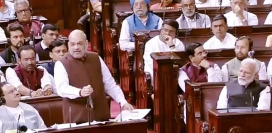 राज्यसभा में पास हुआ जम्मू-कश्मीर के पुनर्गठन का बिल, विपक्ष में पड़े 61 वोट जम्मू-कश्मीर को पुनर्गठित