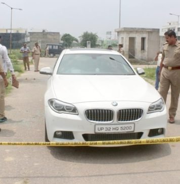 PGI में BMW से जा रहे बिल्डर पर बदमाशों ने दिनदहाड़े बरसाईं गोलियां, लेकिन नहीं ले गए नोटों से भरा बैग, घायल की हालत गंभीर बिल्डर पर गोलियां