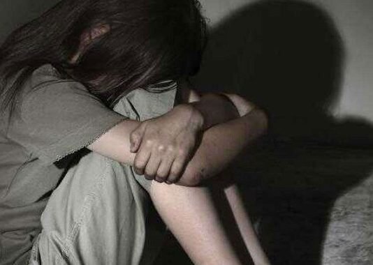 लखनऊ: बाप बना हैवान, पत्नी को नींद की गोली खिला, 14 साल की बेटी के साथ करता था रेप, नहीं मानने पर पिटाई रिश्तों को तार-तार