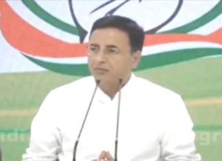 चिदंबरम की गिरफ्तारी पर मोदी सरकार पर बरसी कांग्रेस, कहा ‘दिनदहाड़े हुई लोकतंत्र की हत्या’ चिदंबरम की गिरफ्तारी